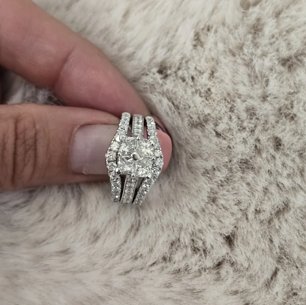 Diamond Ring Set - Picture 11 of 12